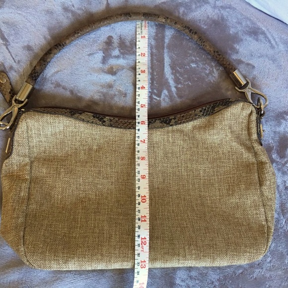 London Fog tan beige tweed-like linen shoulder bag - perfect for spring! - Picture 3 of 14